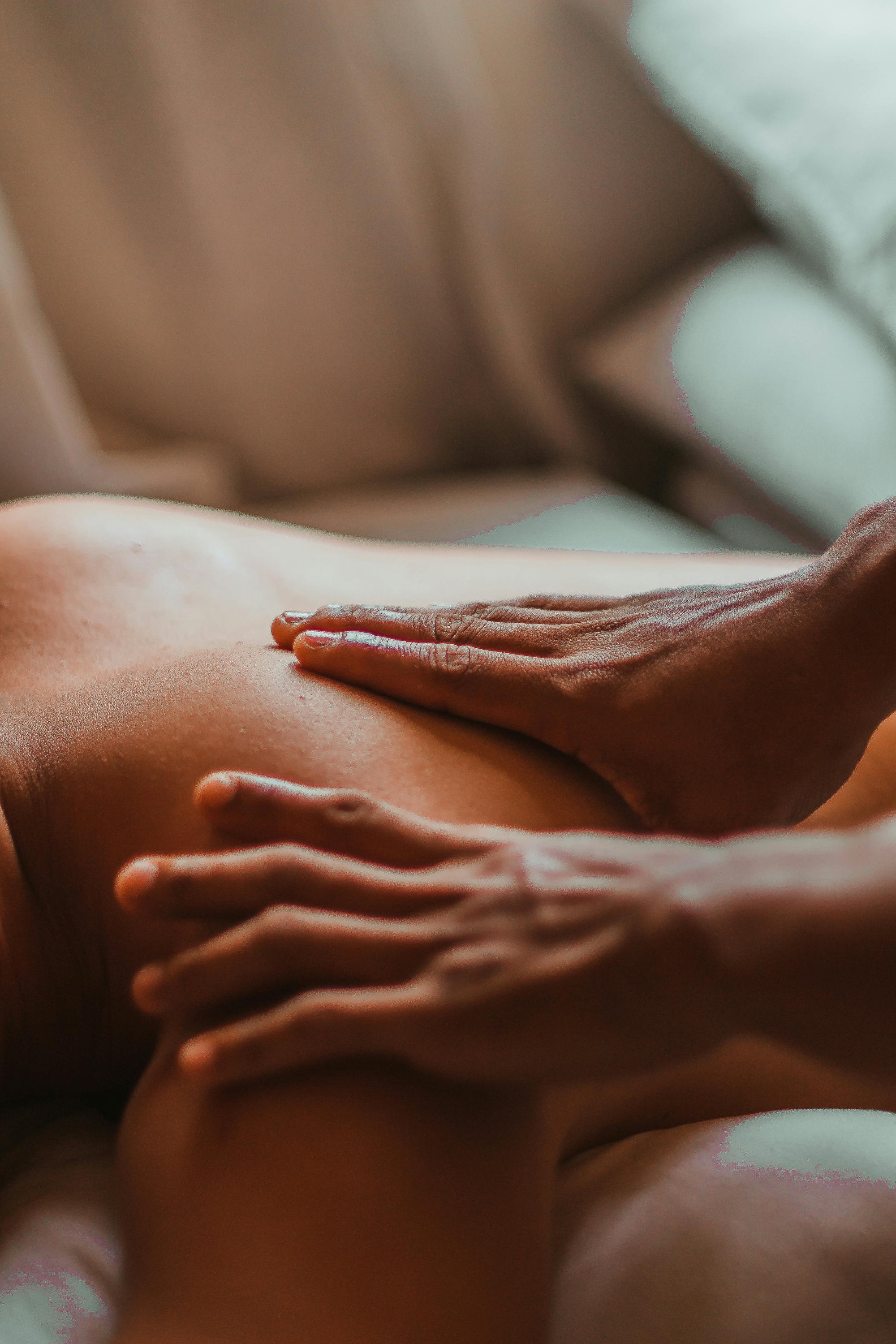 60 Minute Prenatal Session